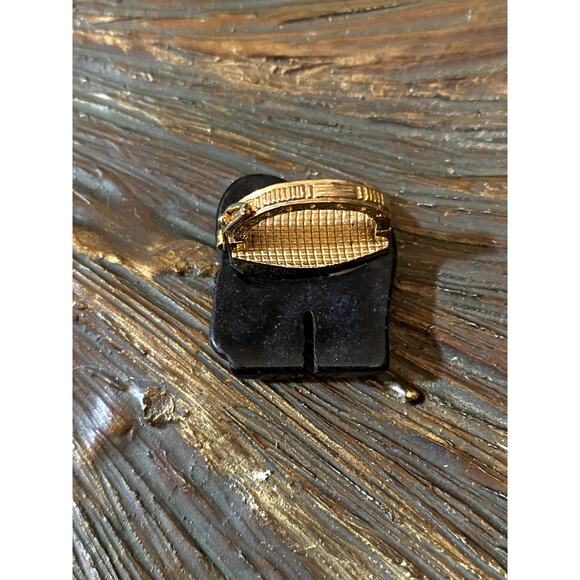 Black and Gold Elephant Scarf Clip - Picture 2 of 3